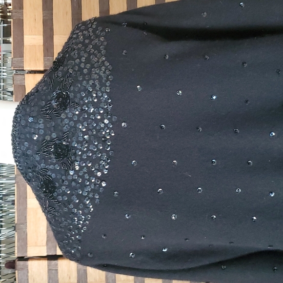 Cecile Angora Bermuda lined cardigan - Picture 5 of 12